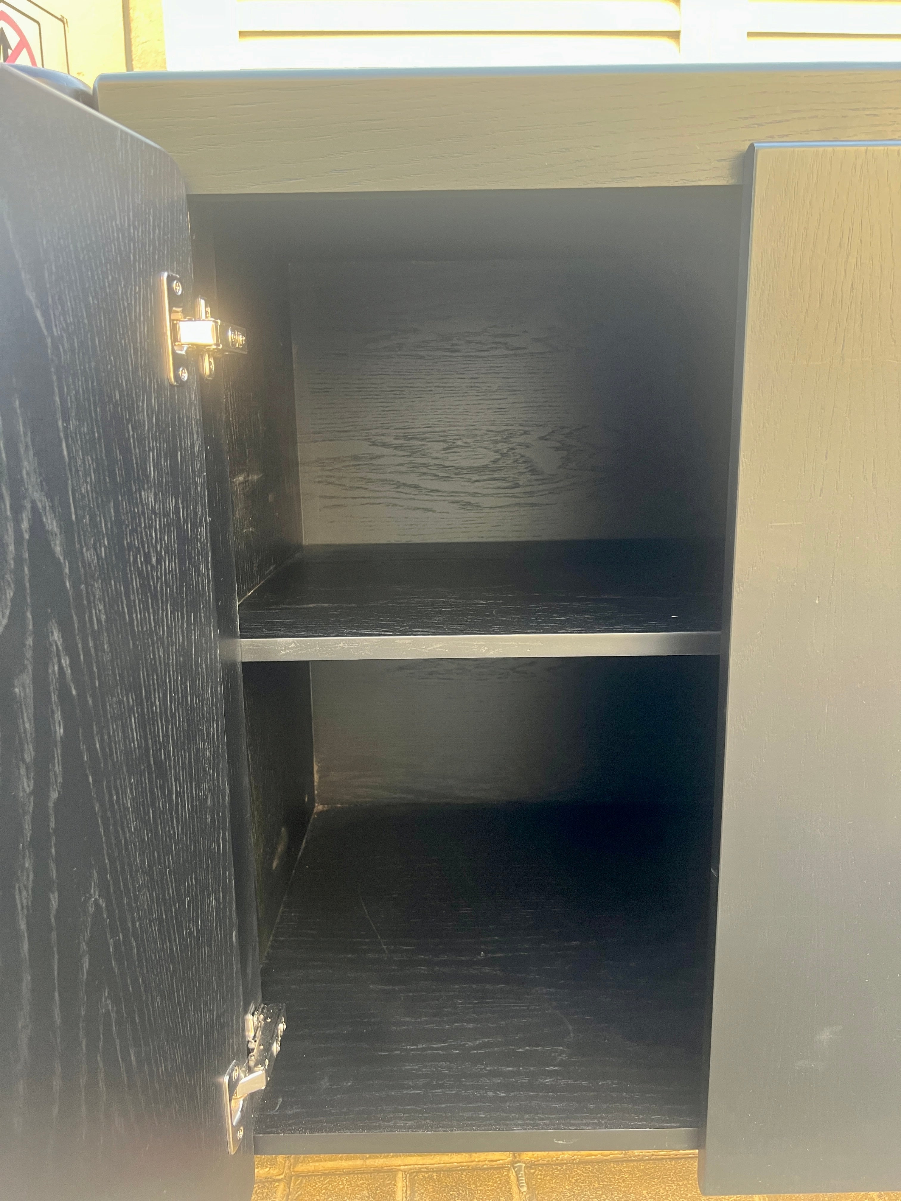 خزانة جانبية داستن مكتنزة من الخشب (أسود)