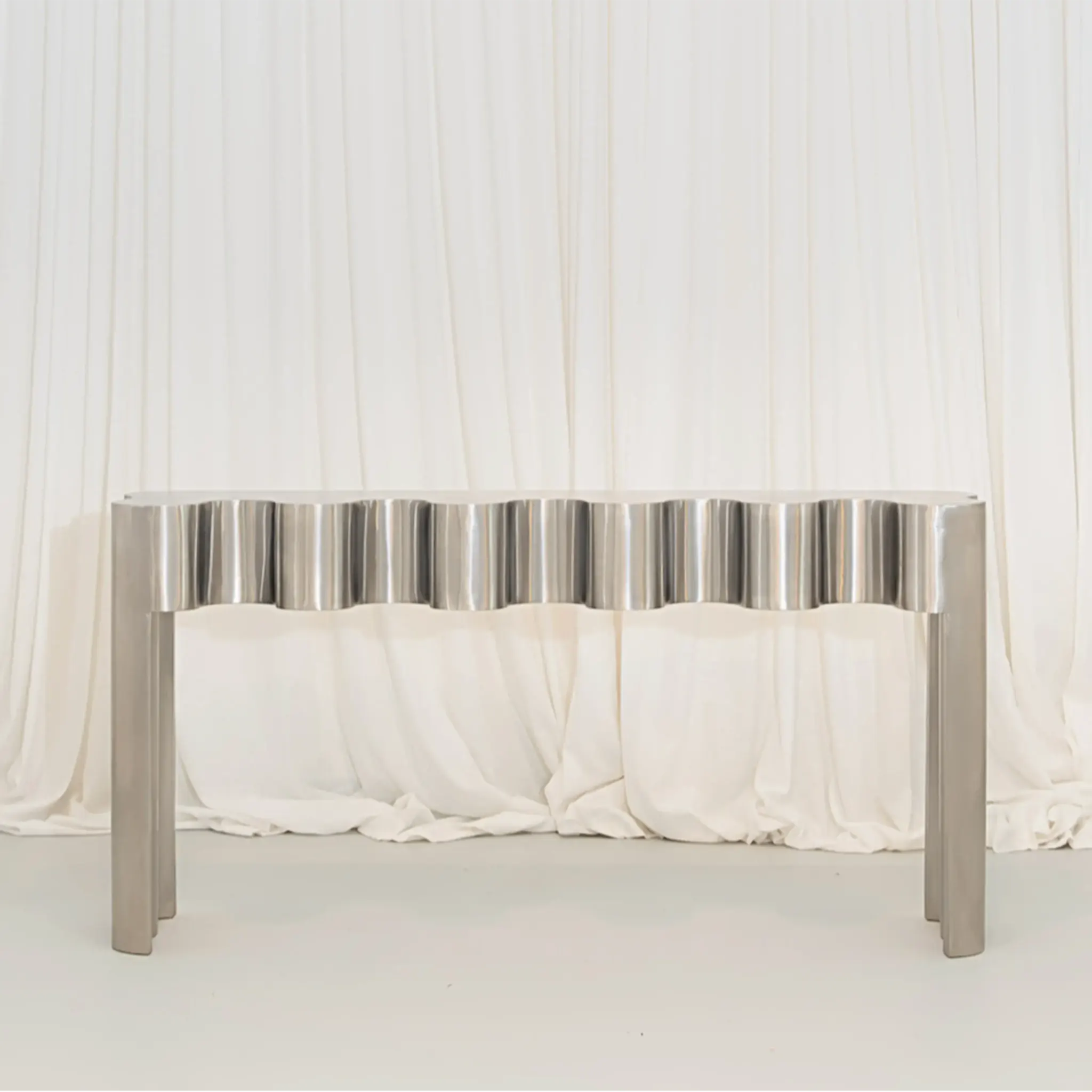 High quality Kelly Console in Stainless Steel