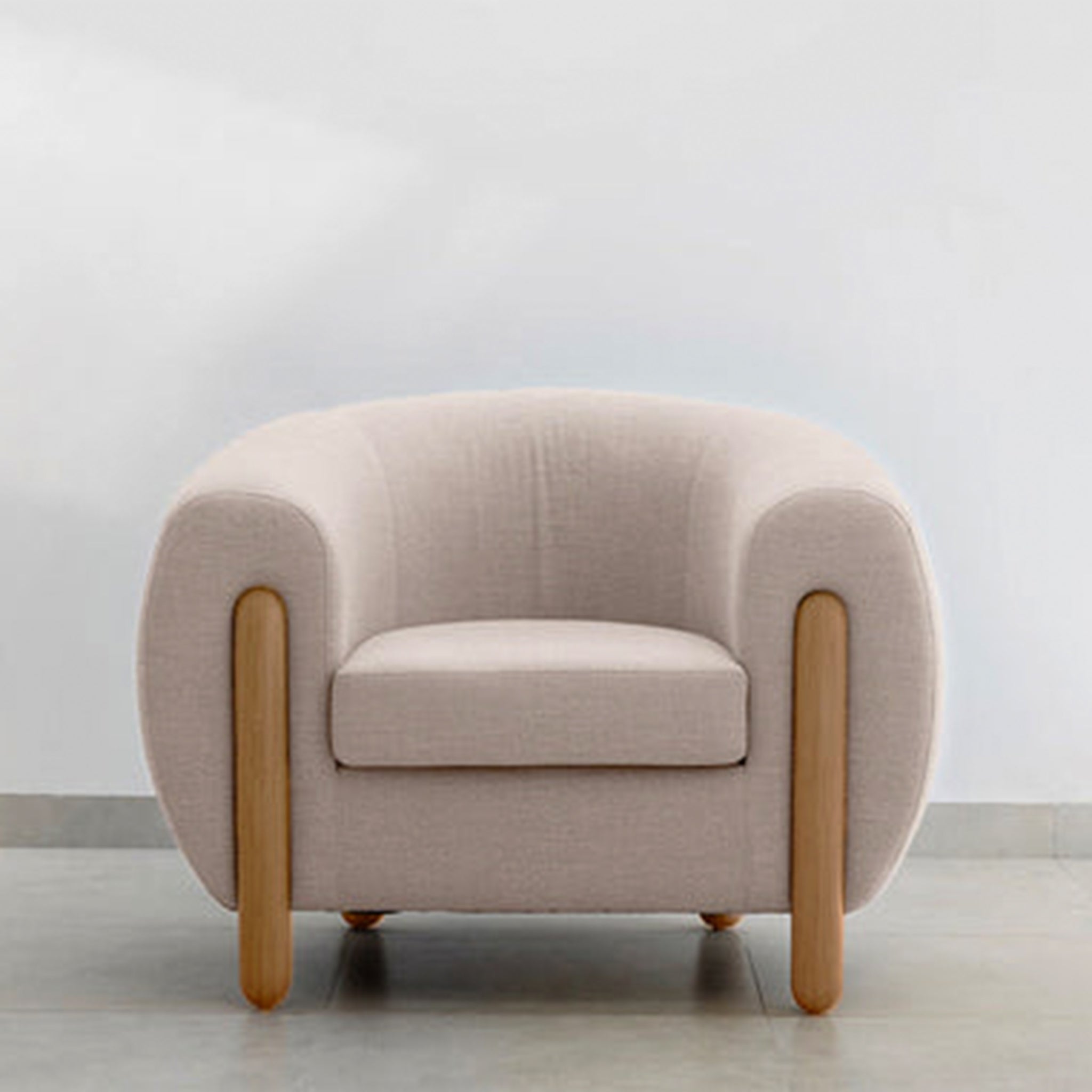 Modern accent chairs front View