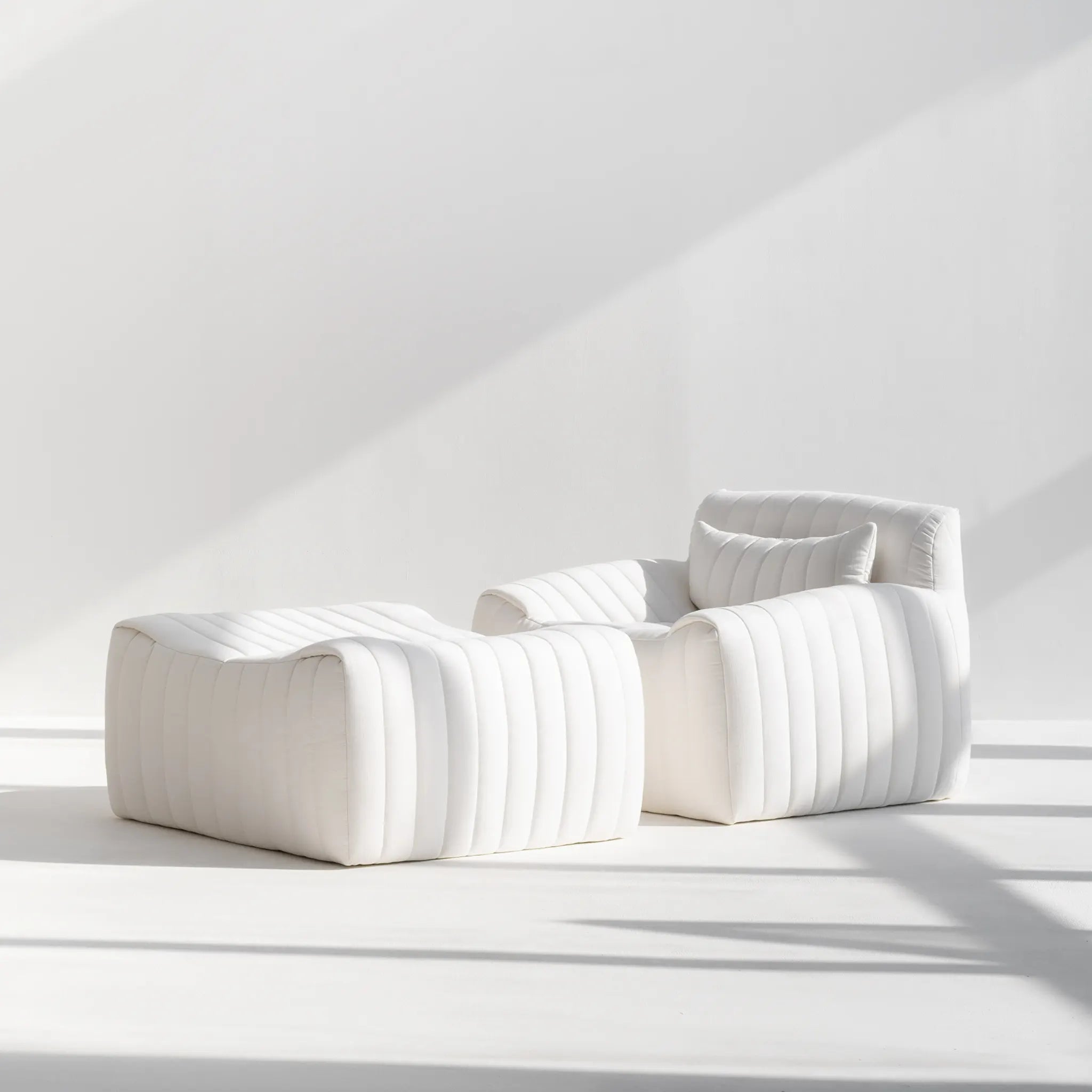 The Wren Ottoman