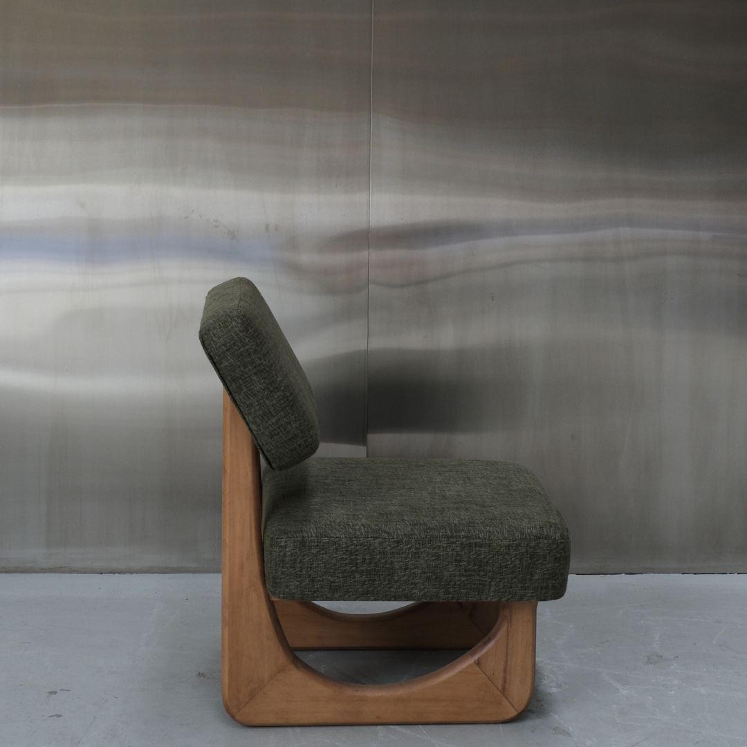 Ready to Ship: The Imogen Accent Chair (L.55xW.58xH.77 cm)