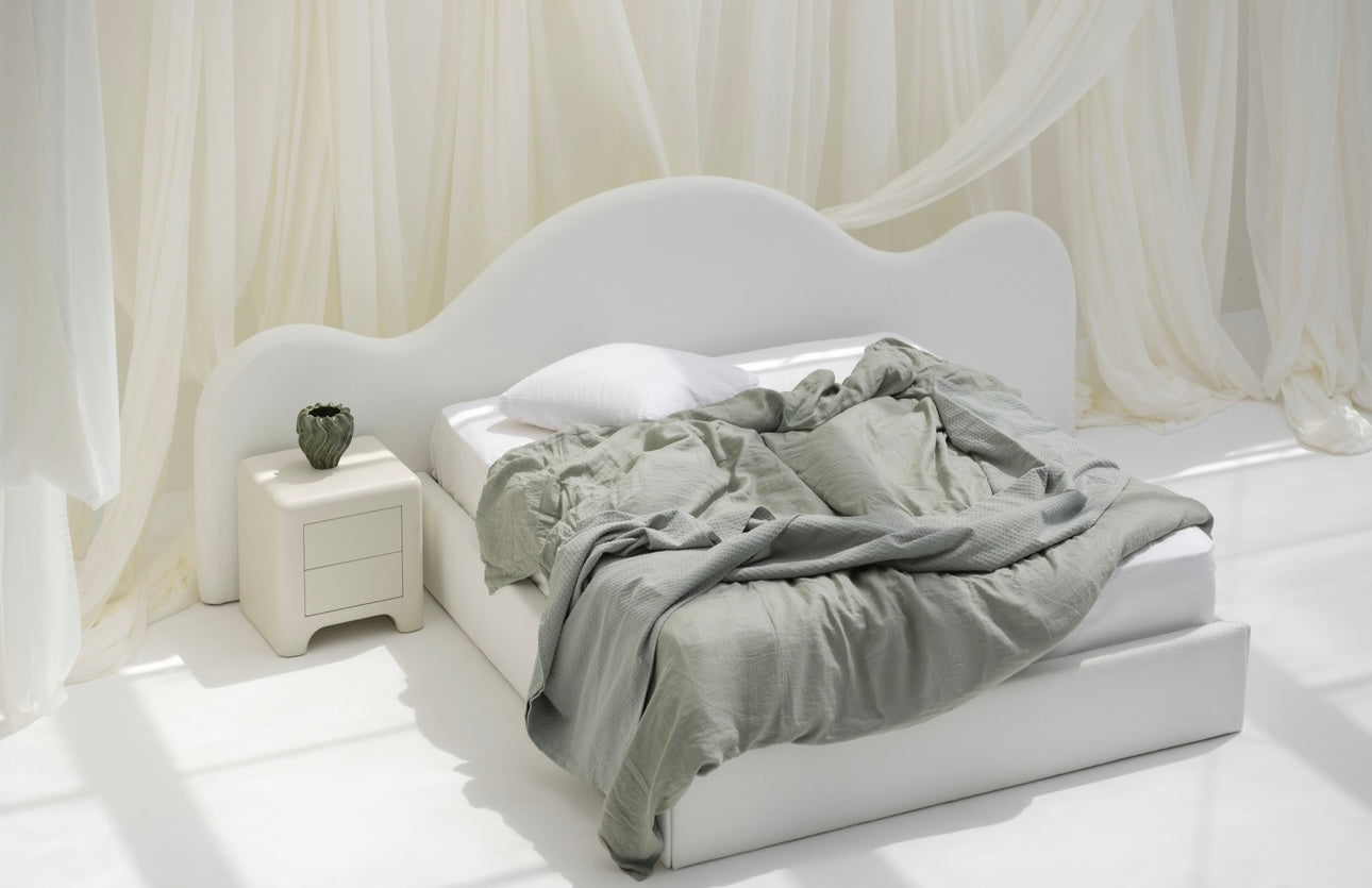 The Belinda Bed