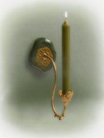 تحميل الصورة إلى عارض المعرض، Hanging Frost Candle Holder in Green  by Jude Benhalim