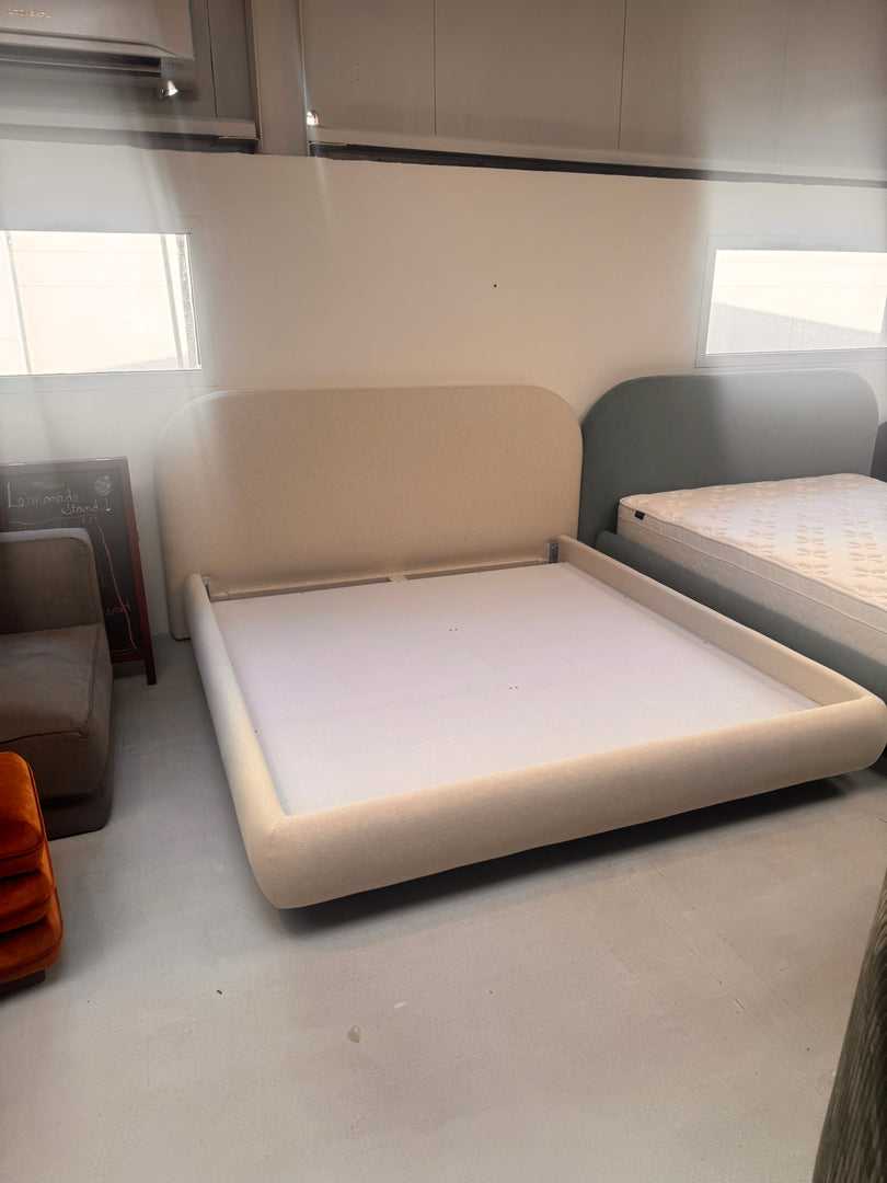 The Eva Bed in king WHS