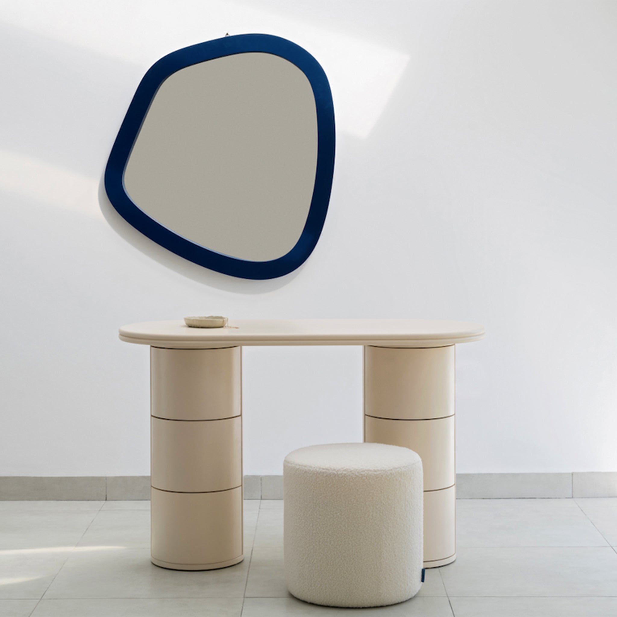 Contemporary vanity table with cylindrical legs and smooth finish