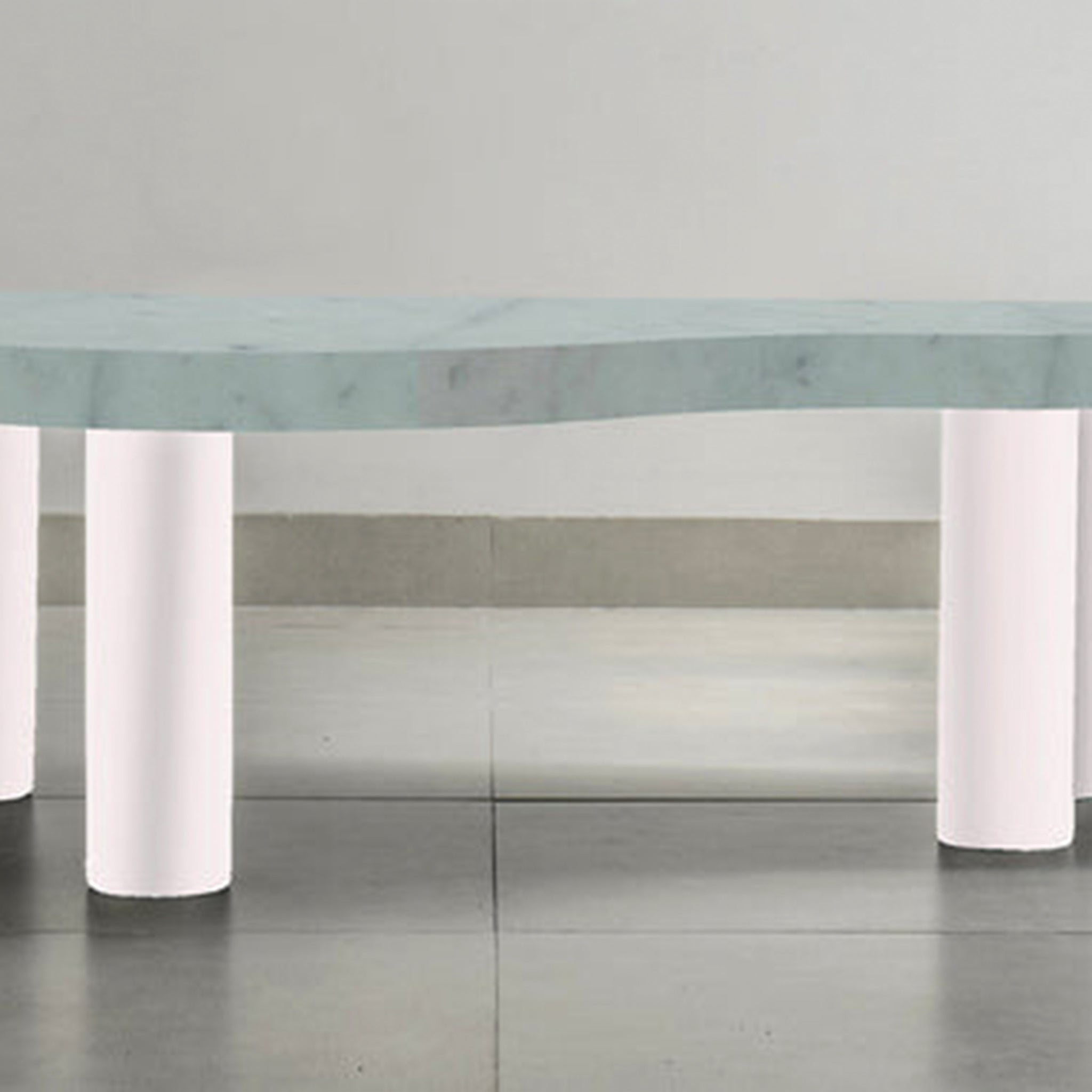 Hand-Drawn Marble Table: Unique, free-form design adds a touch of artistry. 