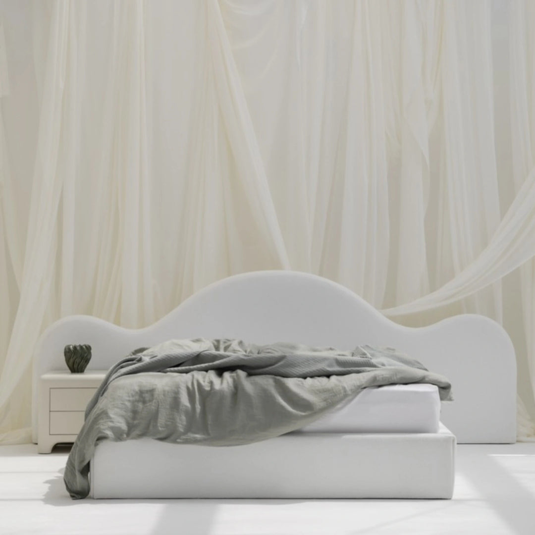 The Belinda Bed