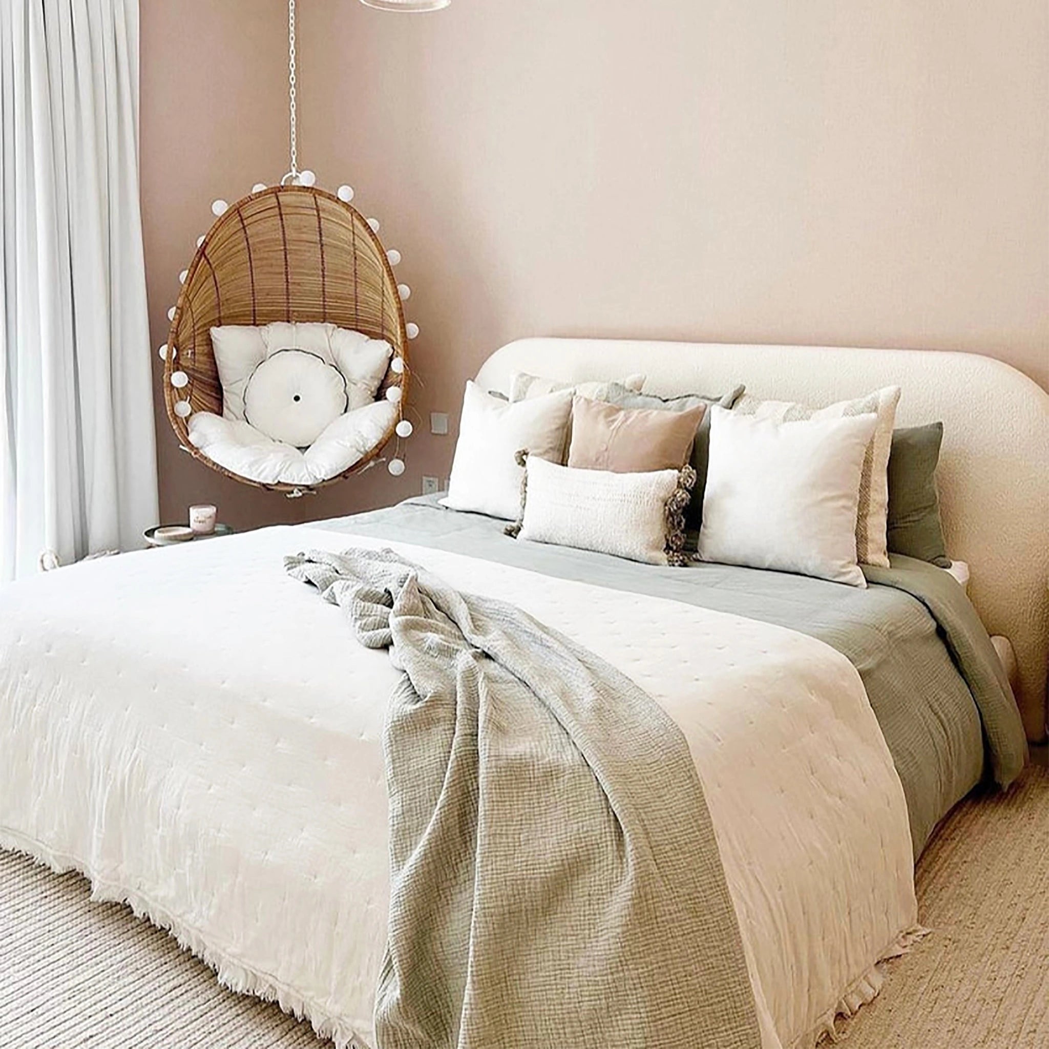 The Eva Bed
