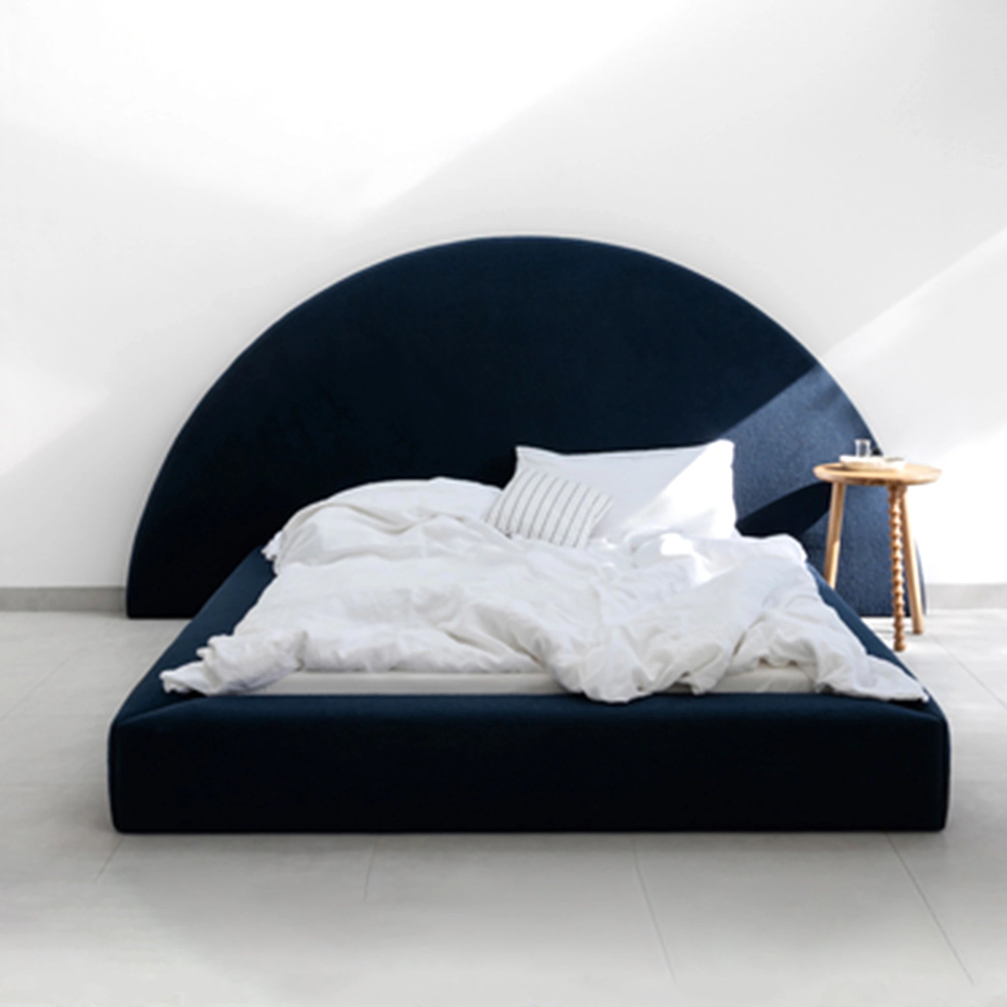 The James Bed