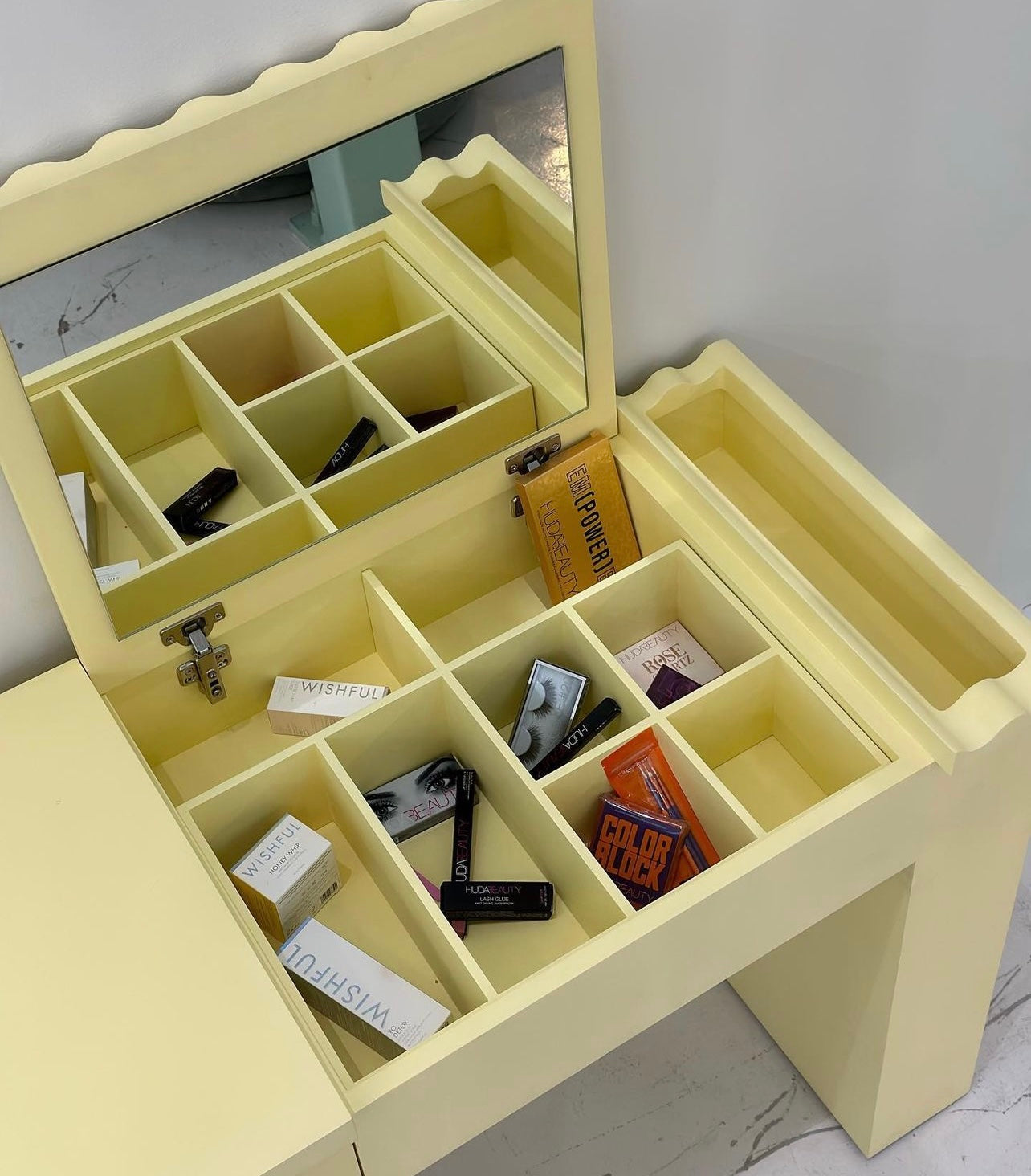 Vanity tables and Desks with Mirror Klekktic