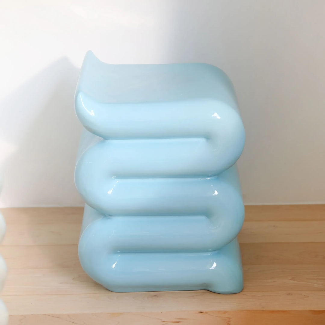 Pillar Whip Blue – Decorative Glass Fiber Side Table